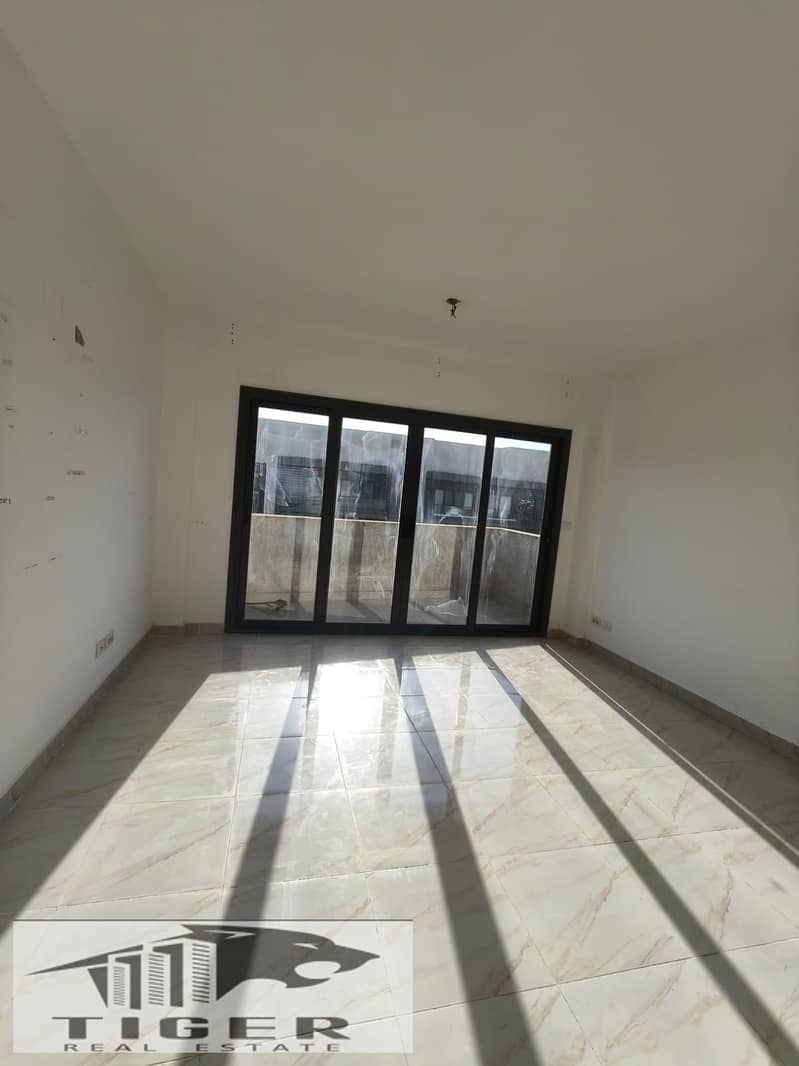9 235667. jpg