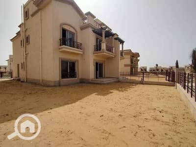 3 Bedroom Villa for Sale in Madinaty, Cairo - FB_IMG_1684166581235. jpg 3 Bedroom Villa for Sale in Madinaty, Cairo - FB_IMG_1684166581235. jpg