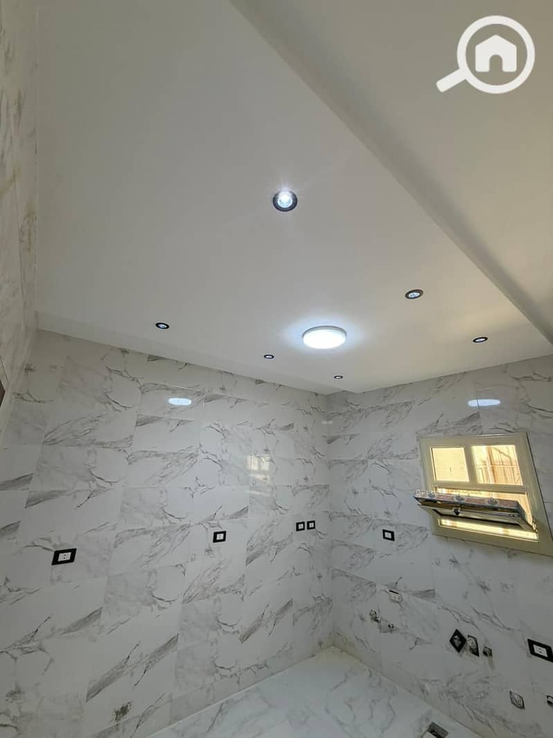 4 1000021860. jpg