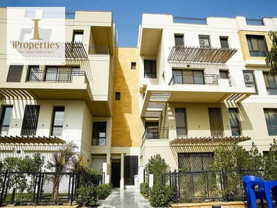4 Bedroom Penthouse for Sale in New Cairo, Cairo - 3. jpg