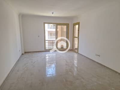 شقة 3 غرف نوم للايجار في 6 اكتوبر، الجيزة - 1000093676. jpg