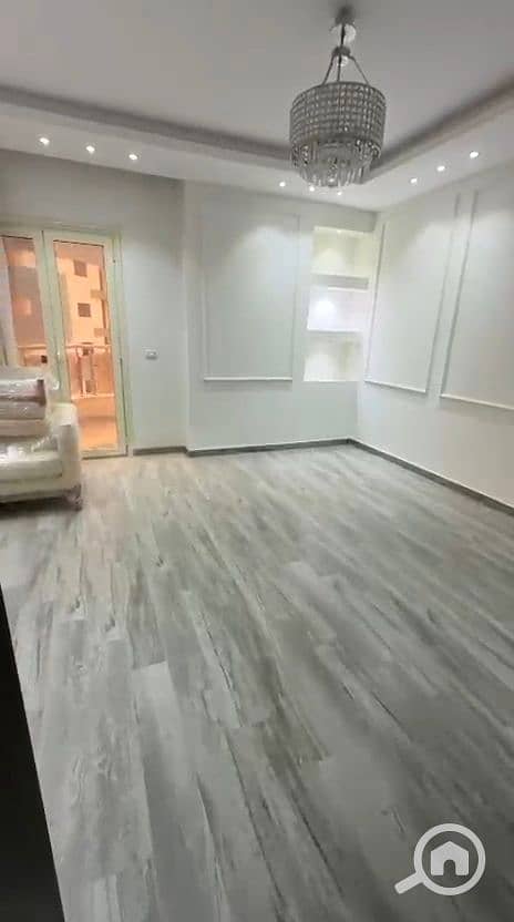 2 1000344869. jpg