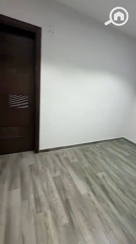 9 1000344859. jpg