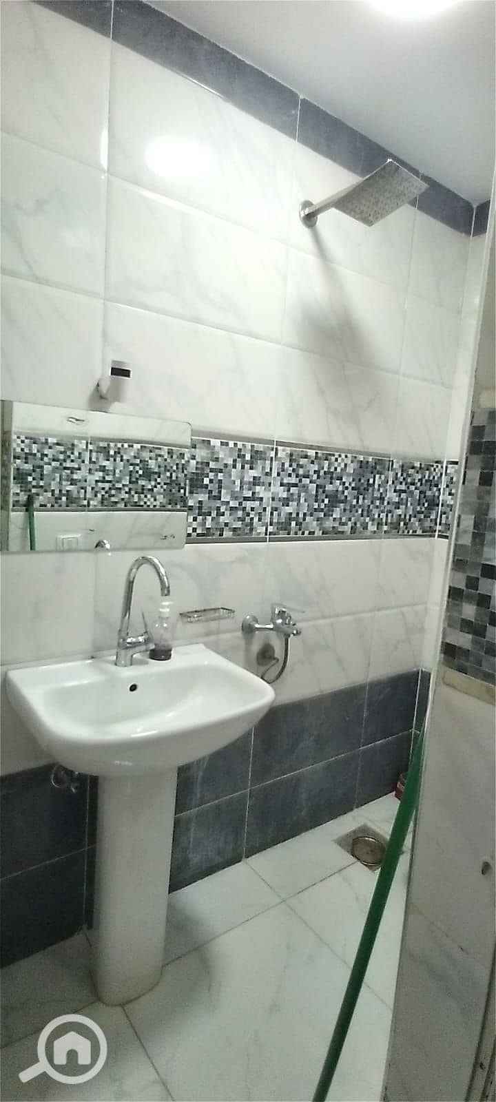 4 1000256391. jpg