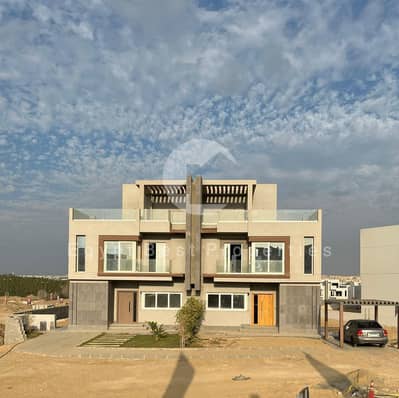 5 Bedroom Twin House for Sale in Sheikh Zayed, Giza - WhatsApp Image 2026-09-08 at 1.00. 10 PM (2). jpeg