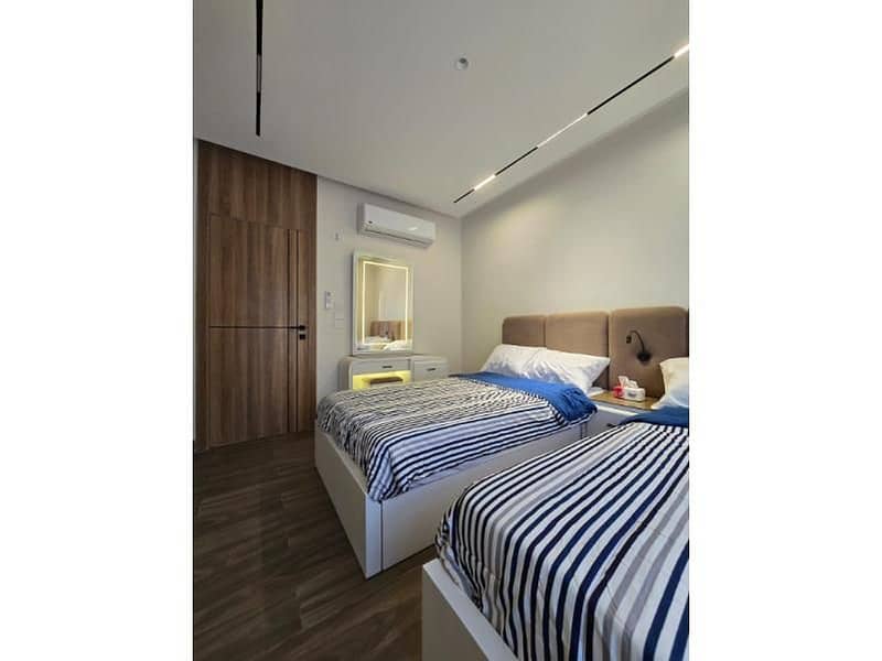 10 517ae23a-0c34-49a7-b2fe-572fd0cabe6a. jpg