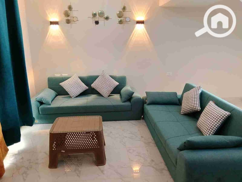 12 1000708055. jpg