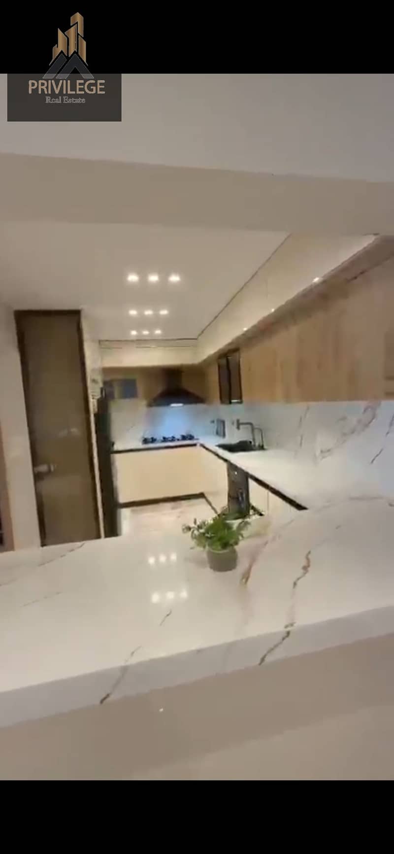 8 1000212467. jpg
