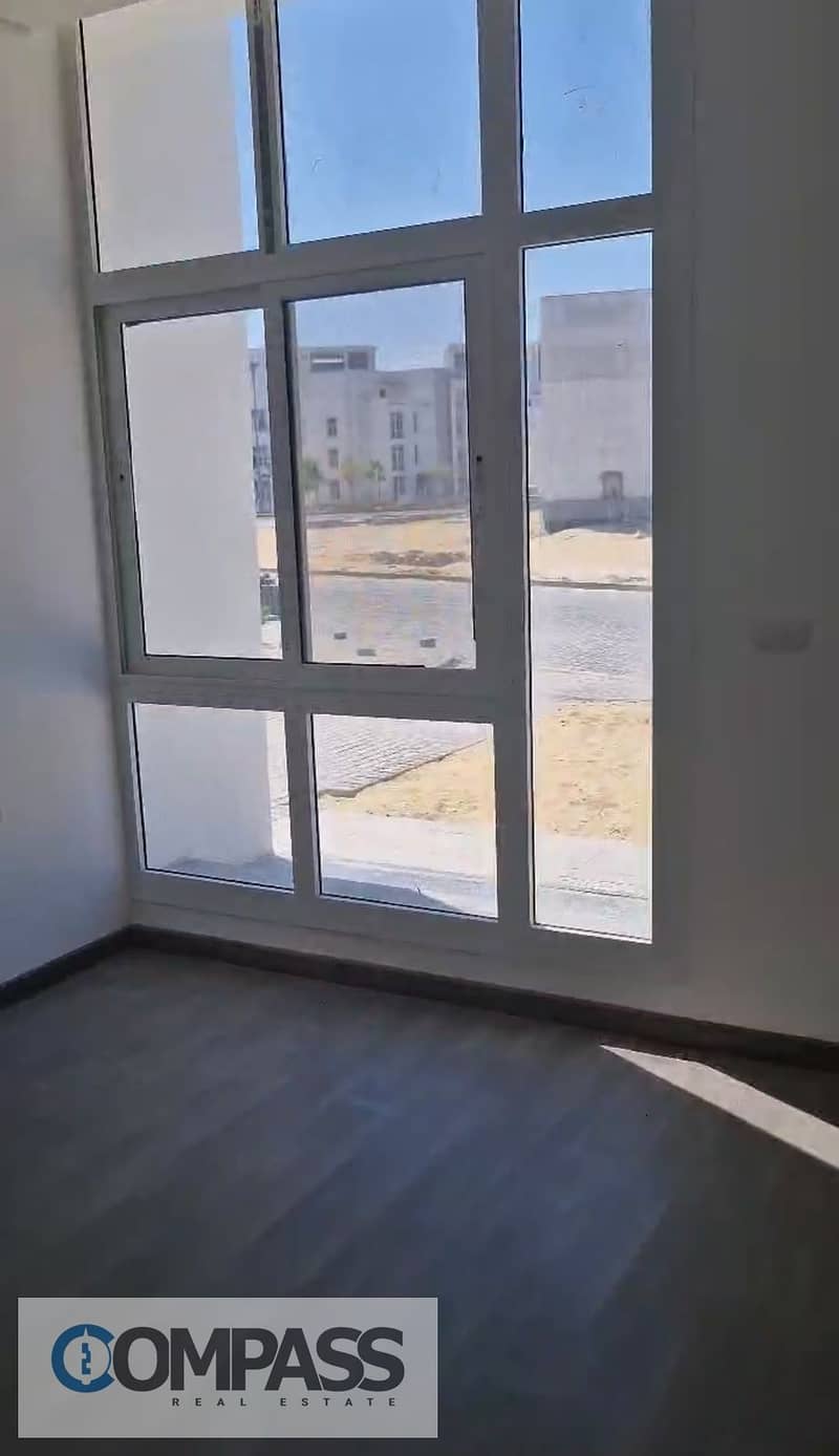8 8. jpeg