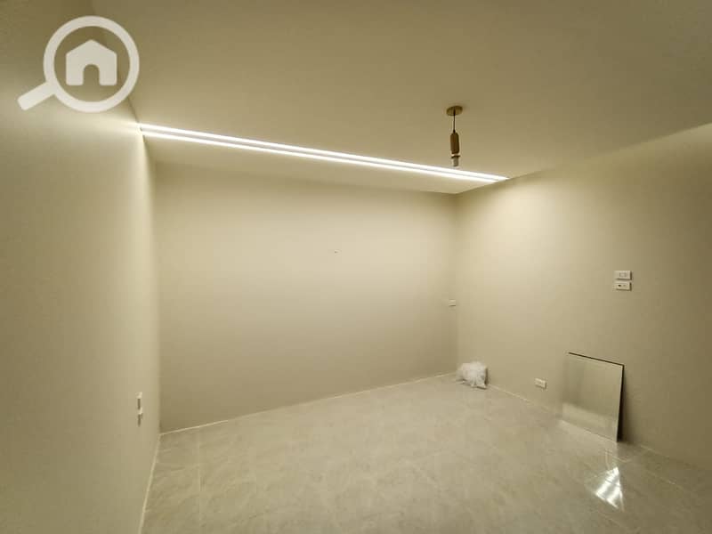 11 6c96bcd5-394b-4884-ab88-5d37a932ec7a. jpg