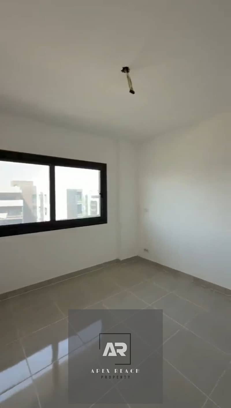 7 1002800914. jpg