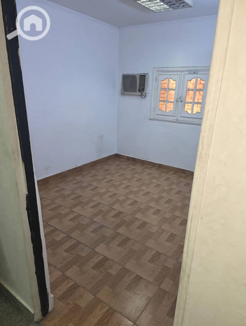 4 825302. jpg