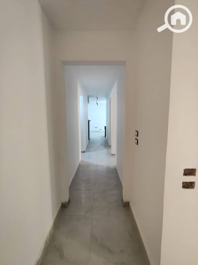 2 1000448623. jpg