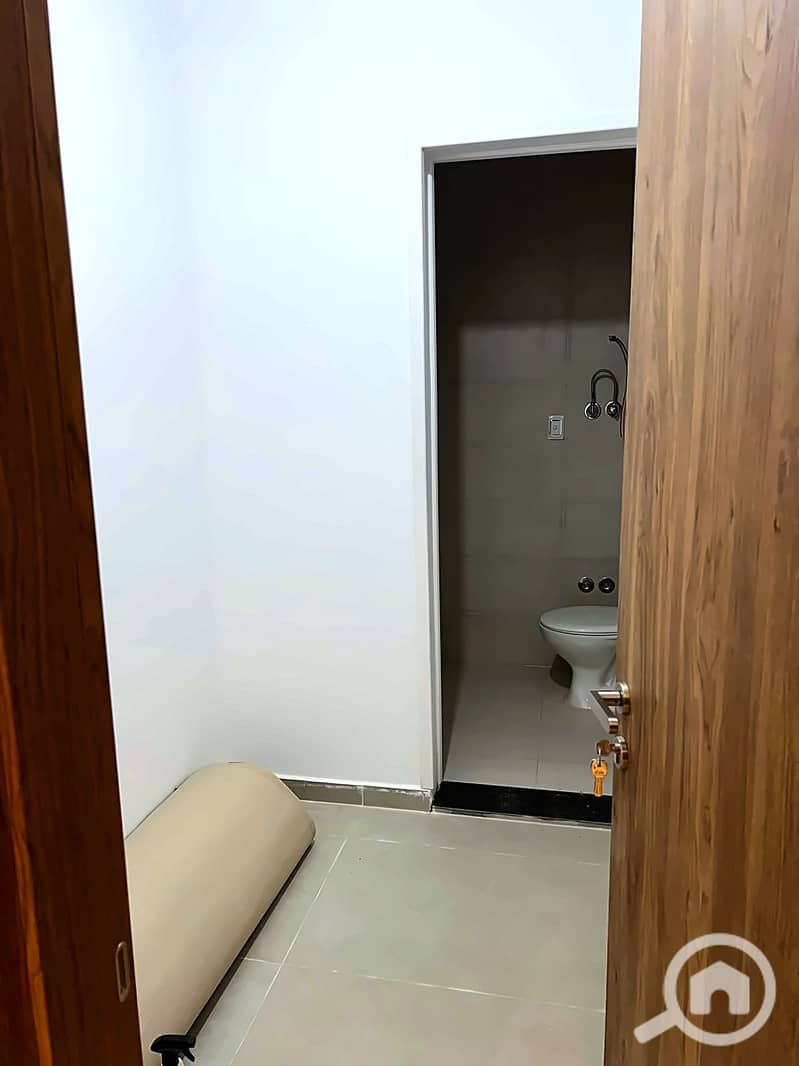 15 apt_14. jpg