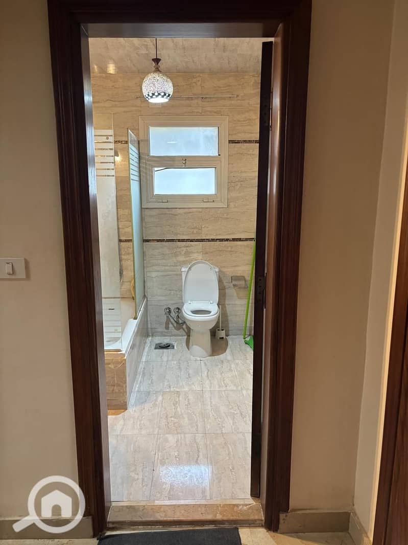 4 1000931263. jpg