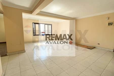 3 Bedroom Flat for Sale in Laurent, Alexandria - 1. jpg