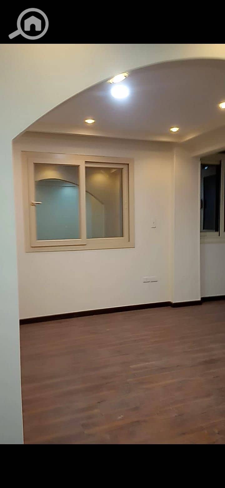 17 2c4d218f-fef9-47c1-a0de-2fcb0610f7f6. jpg