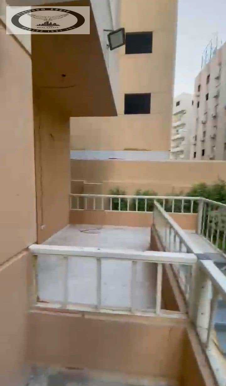 11 adb08df1-1dae-42bd-b009-ca22be9d1865. jpg