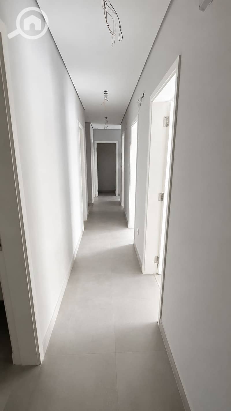 2 1000776764. jpg