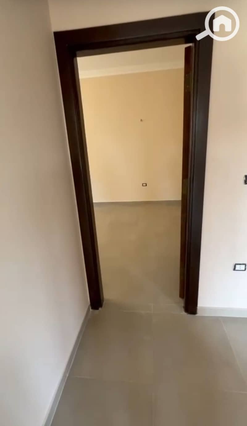 4 1001143815. jpg