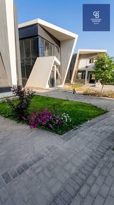 4 Bedroom Villa for Sale in Shorouk City, Cairo - WhatsApp Image 2026-09-15 at 1.39. 29 PM (6). jpeg