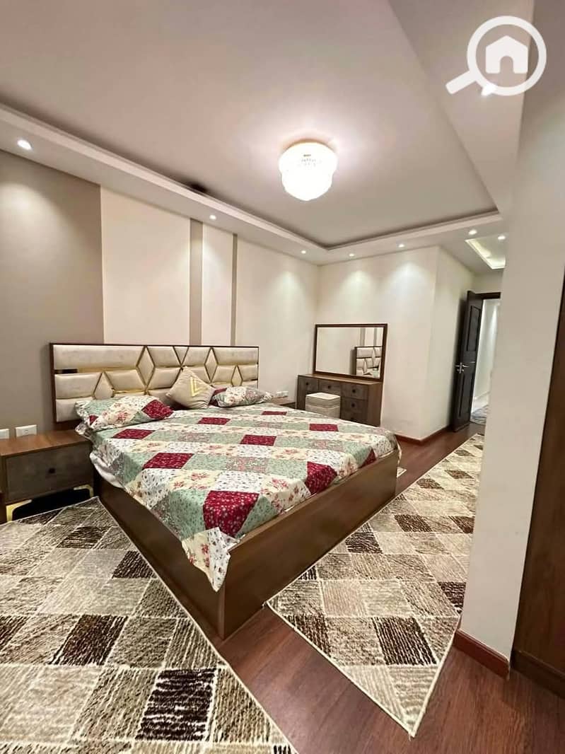6 83744. jpg