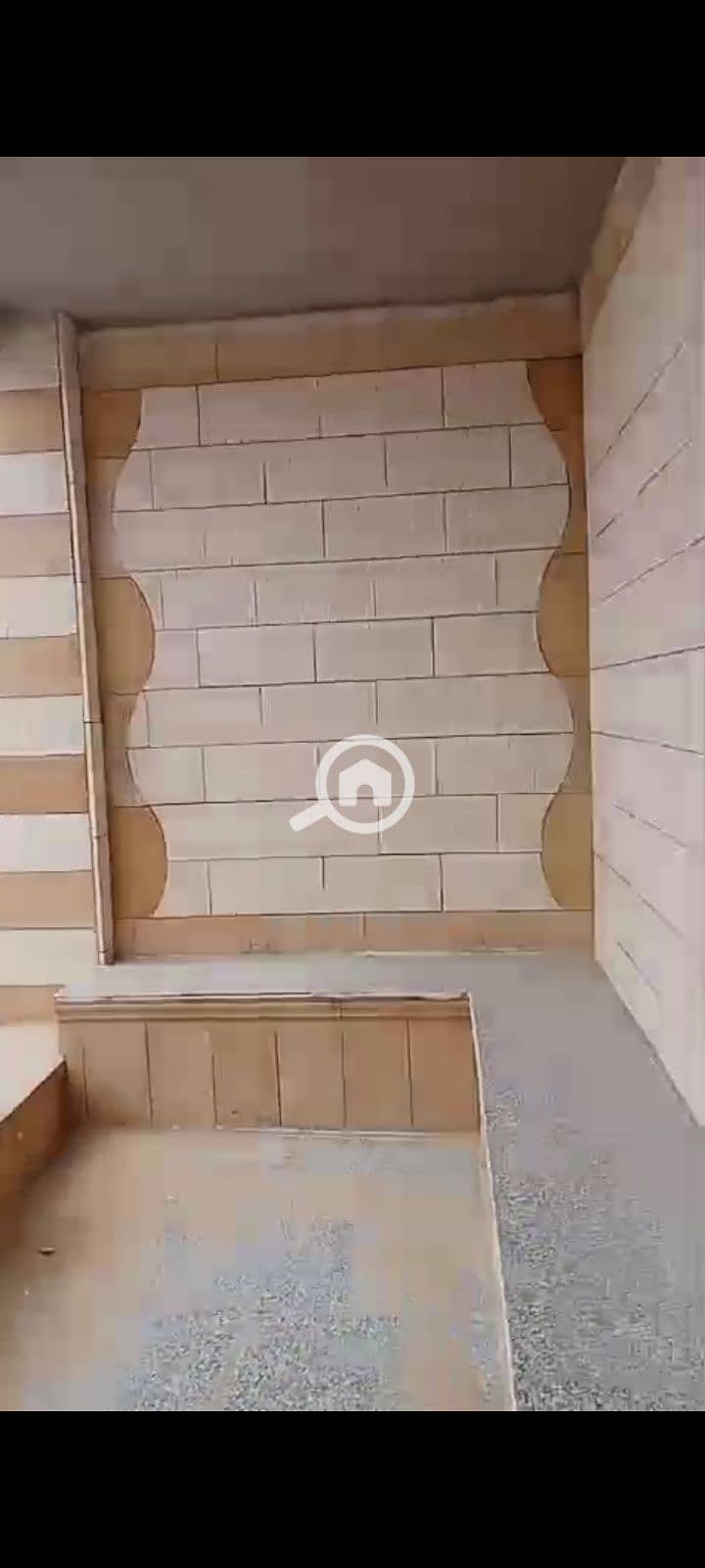 5 1000318200. png