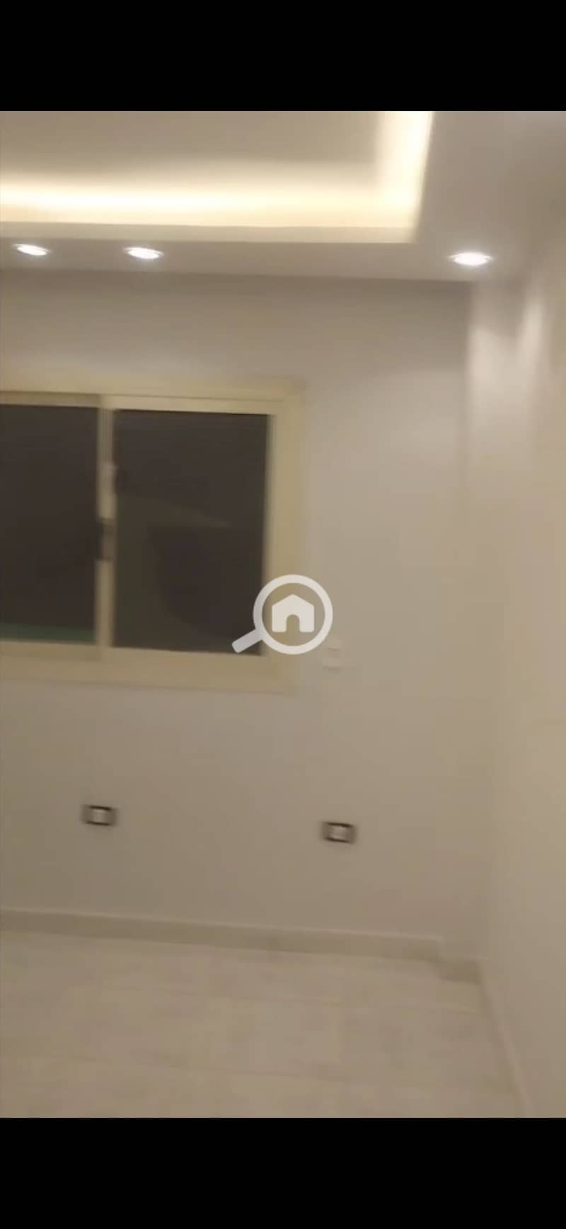 3 72740. jpg
