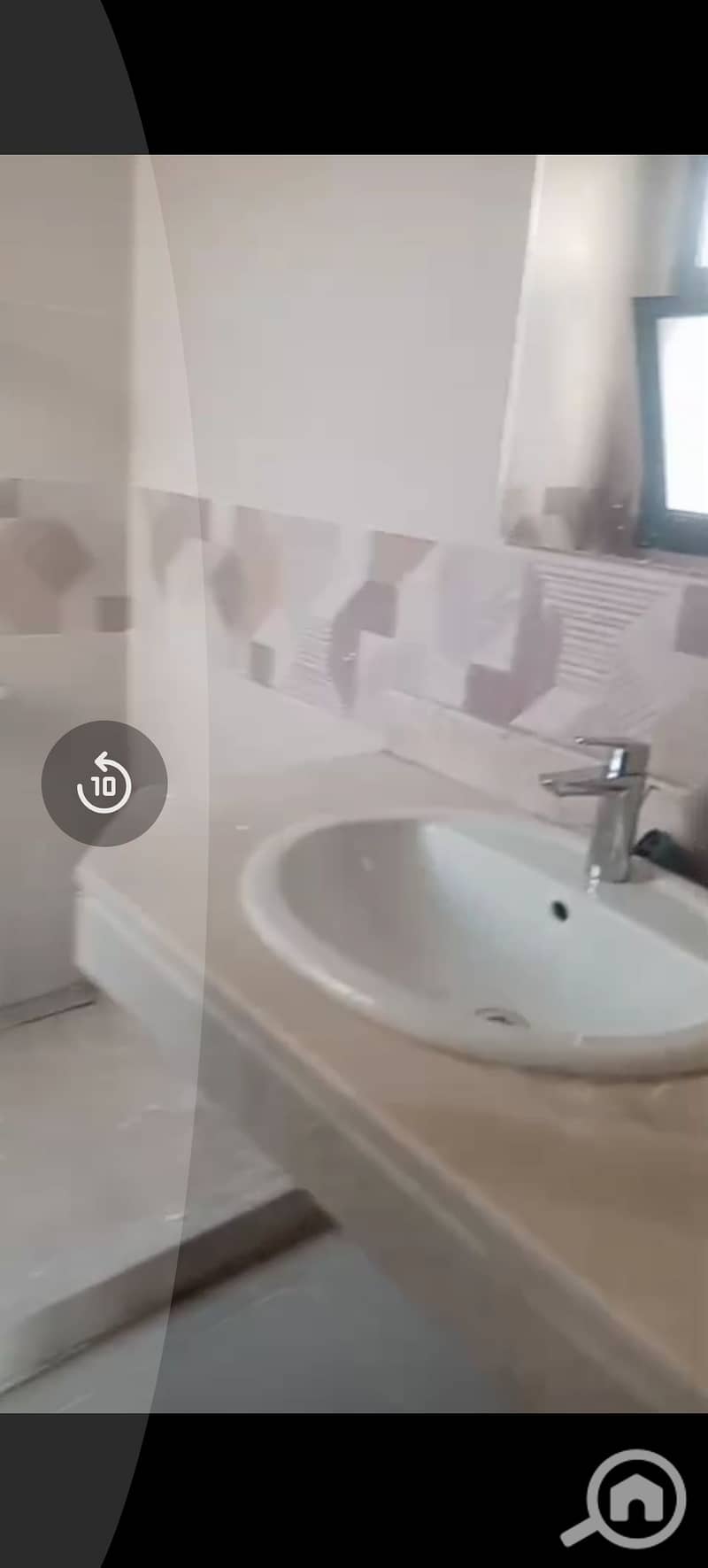 3 1001027106. jpg