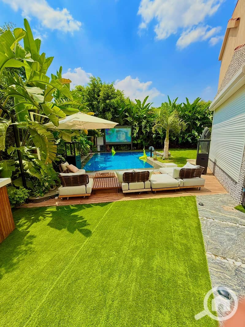 16 e2bc46d4-ff08-4dd6-9463-4d11cf58c855. jpg