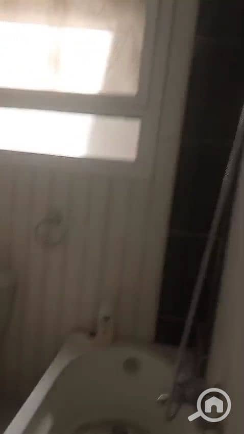 19 1000691712. jpg