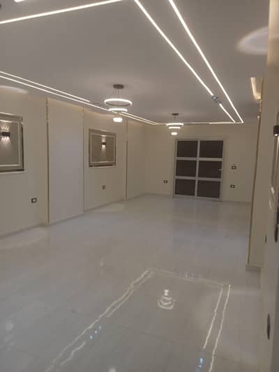 3 Bedroom Flat for Rent in Faisal, Giza - شقه للايجار هاي لوكس تشطيب فاخر فندقي موقع ممتاز دقائق من فيصل