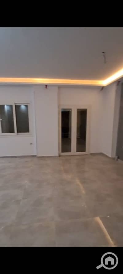شقة 3 غرف نوم للايجار في الشيخ زايد، الجيزة - 1000095835. jpg