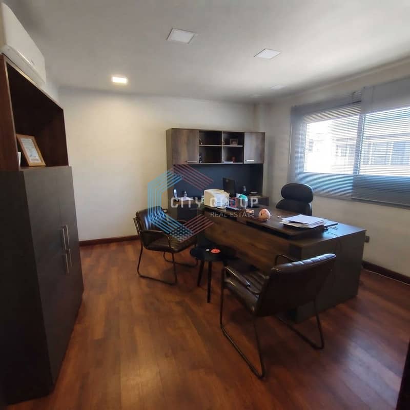 3 Gemini_Generated_Image_5v1i6p5v1i6p5v1i. jpg