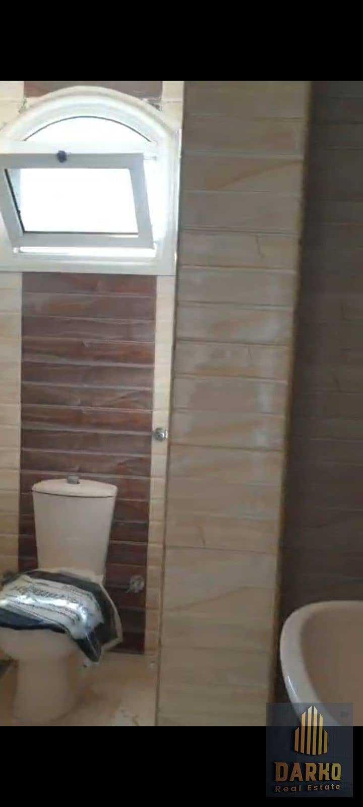 4 16930. jpg