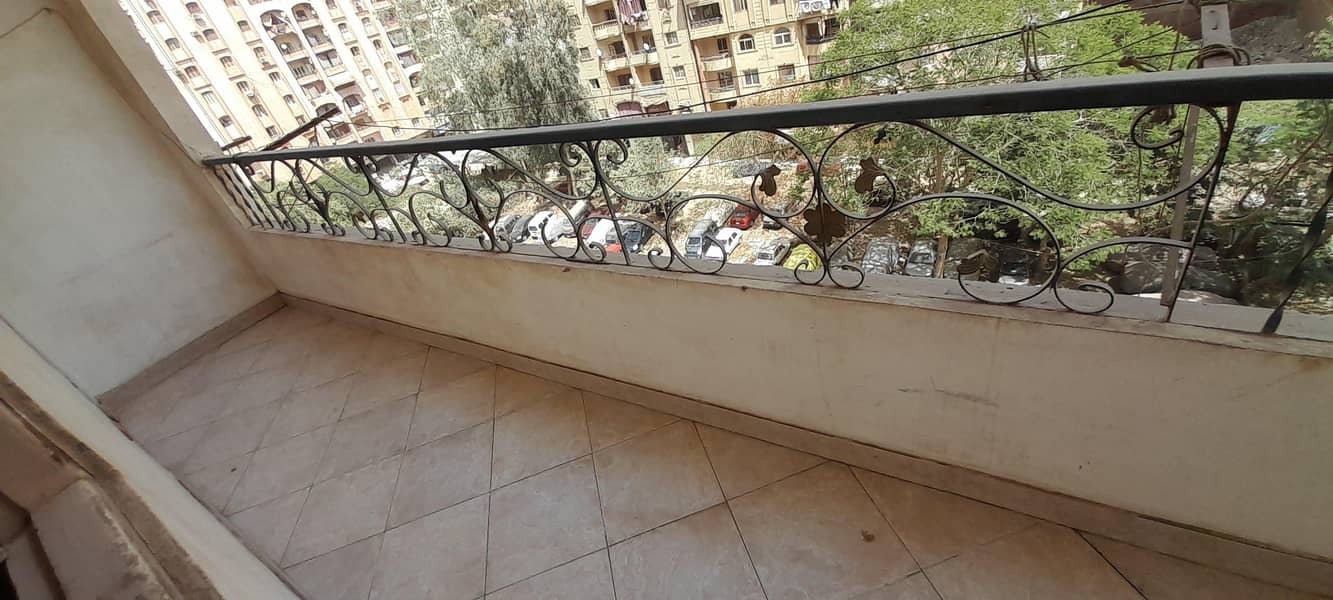 شقة سكنية للبيع بشارع الخمسين الواسع جسر السويس- القاهرة شقة سكنية للبيع بشارع الخمسين الواسع جسر السويس- القاهرة