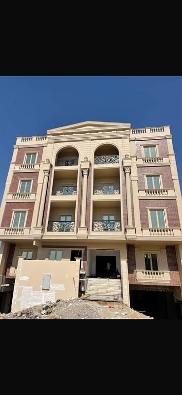 2 Bedroom Apartment for Sale in New Cairo, Cairo - شقه للبيع 122م - بحديقه -بيت الوطن- التجمع الخامس من المالك