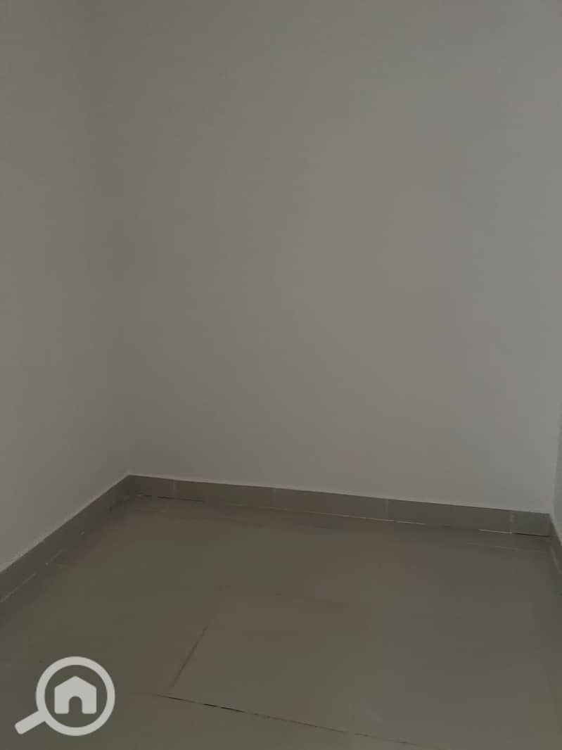 12 c5238754-fc2d-443a-97fe-73e2dcad7dd7. jpg