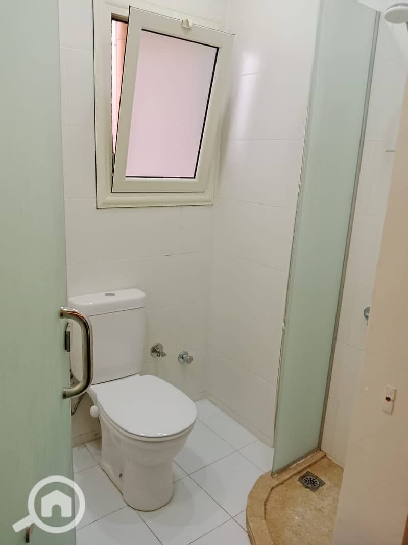 5 1000084447. jpg