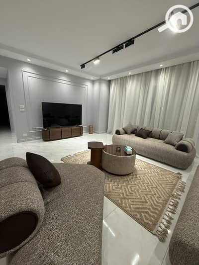 3 Bedroom Apartment for Rent in Sheikh Zayed, Giza - WhatsApp Image 2026-09-19 at 4.27. 52 AM (3). jpeg 3 Bedroom Apartment for Rent in Sheikh Zayed, Giza - WhatsApp Image 2026-09-19 at 4.27. 52 AM (3). jpeg