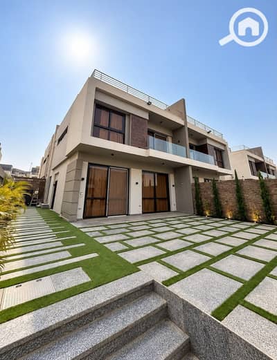 تاون هاوس 3 غرف نوم للايجار في الشيخ زايد، الجيزة - f7f2e880-5f32-4230-a9ae-14dd03814de6. jpeg تاون هاوس 3 غرف نوم للايجار في الشيخ زايد، الجيزة - f7f2e880-5f32-4230-a9ae-14dd03814de6. jpeg