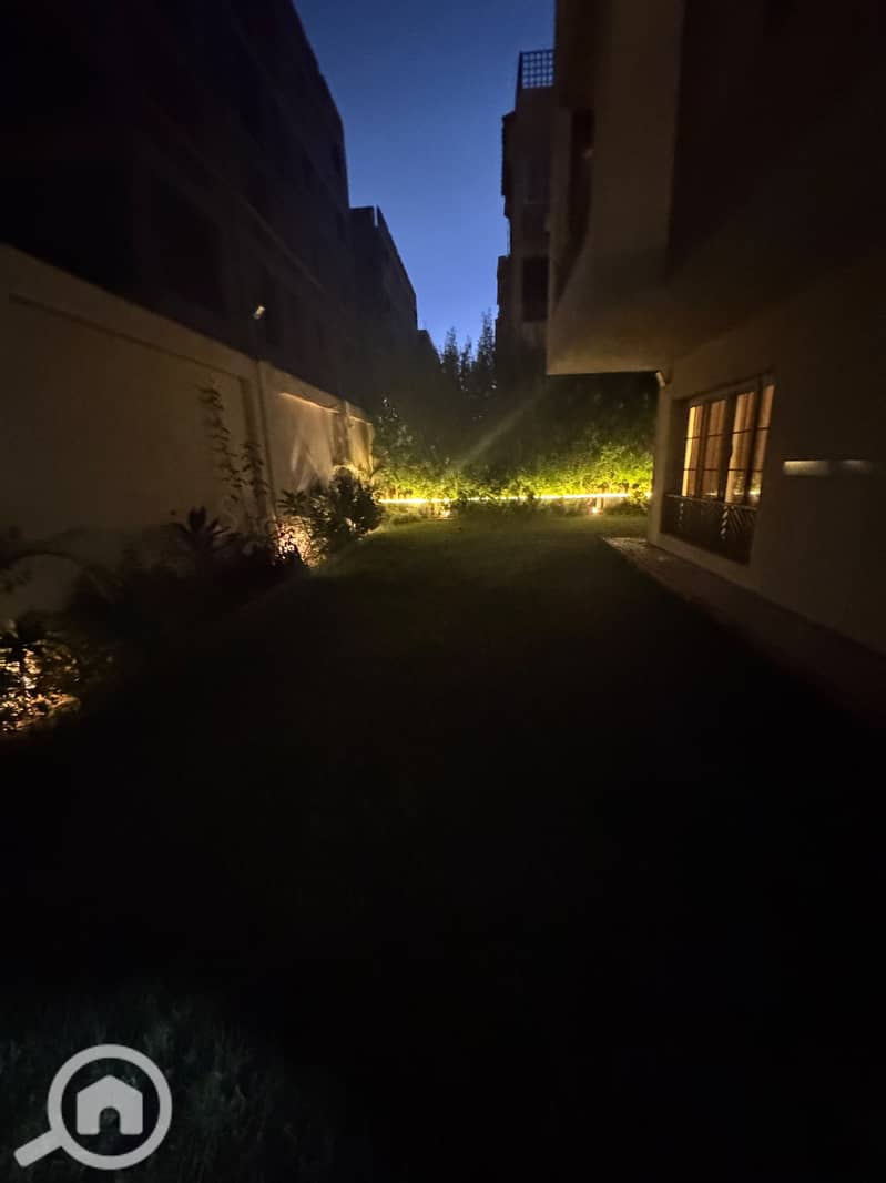 25 1000193305. jpg