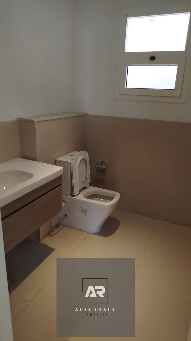 10 1002808847. jpg