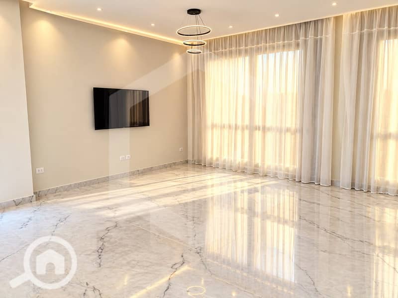 3 Patio Al Zahraa La Vista 3. jpg
