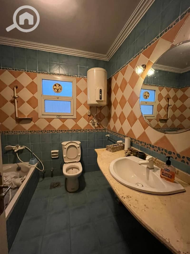 8 1000019014. jpg