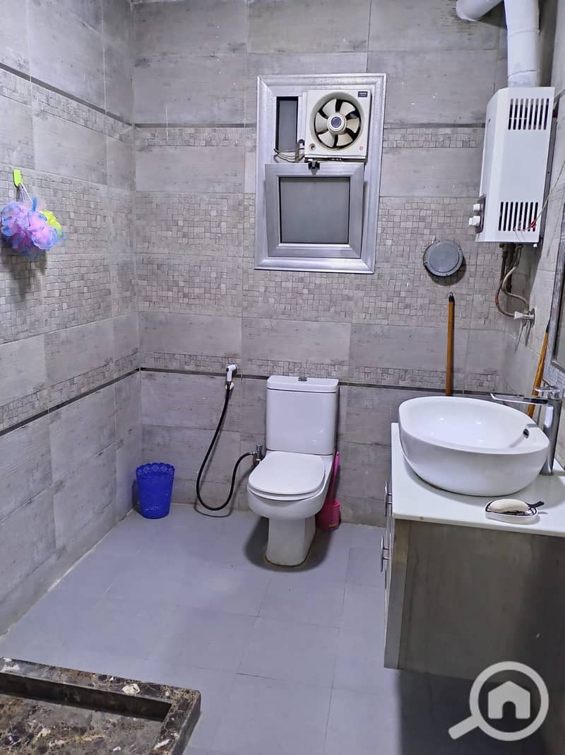 6 1000281597. jpg