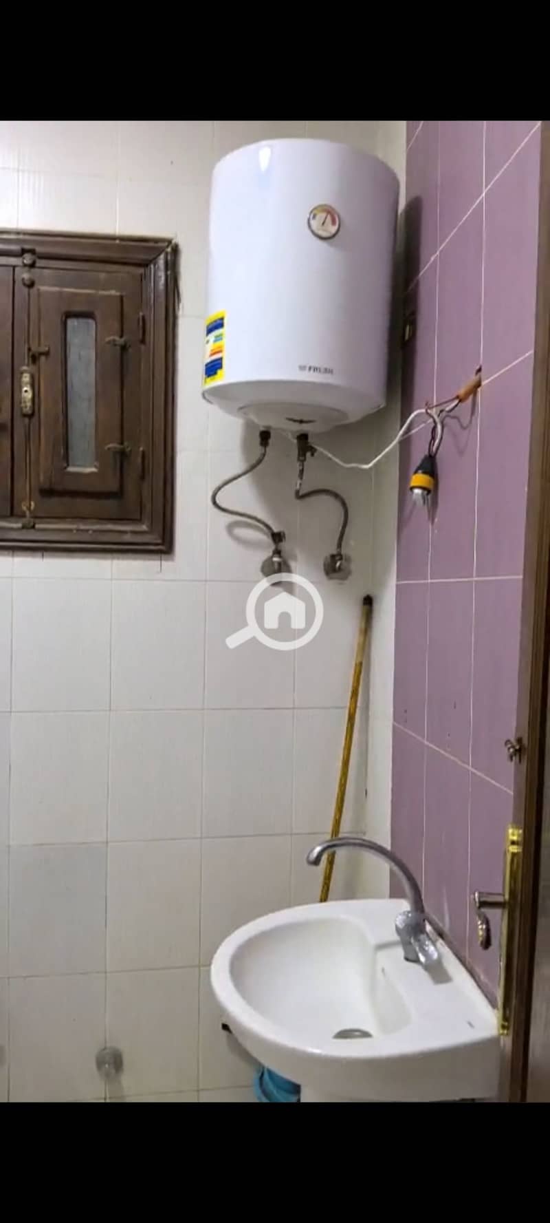 8 1000307402. jpg