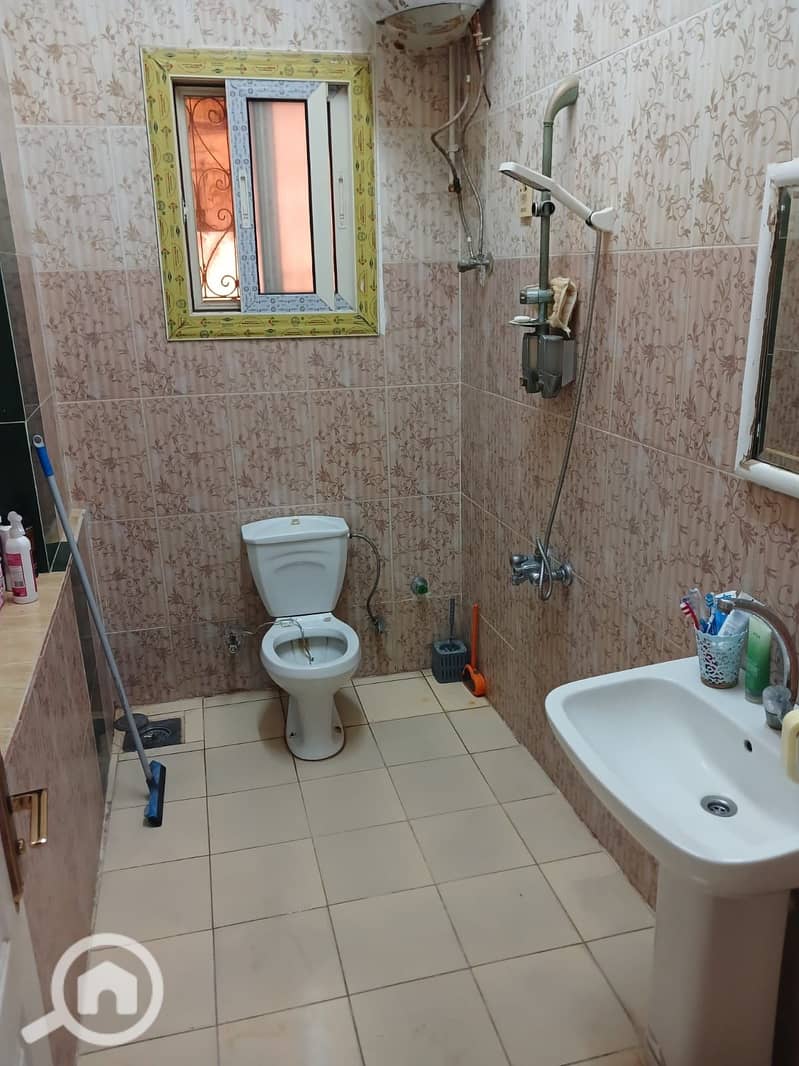2 1000314317. jpg