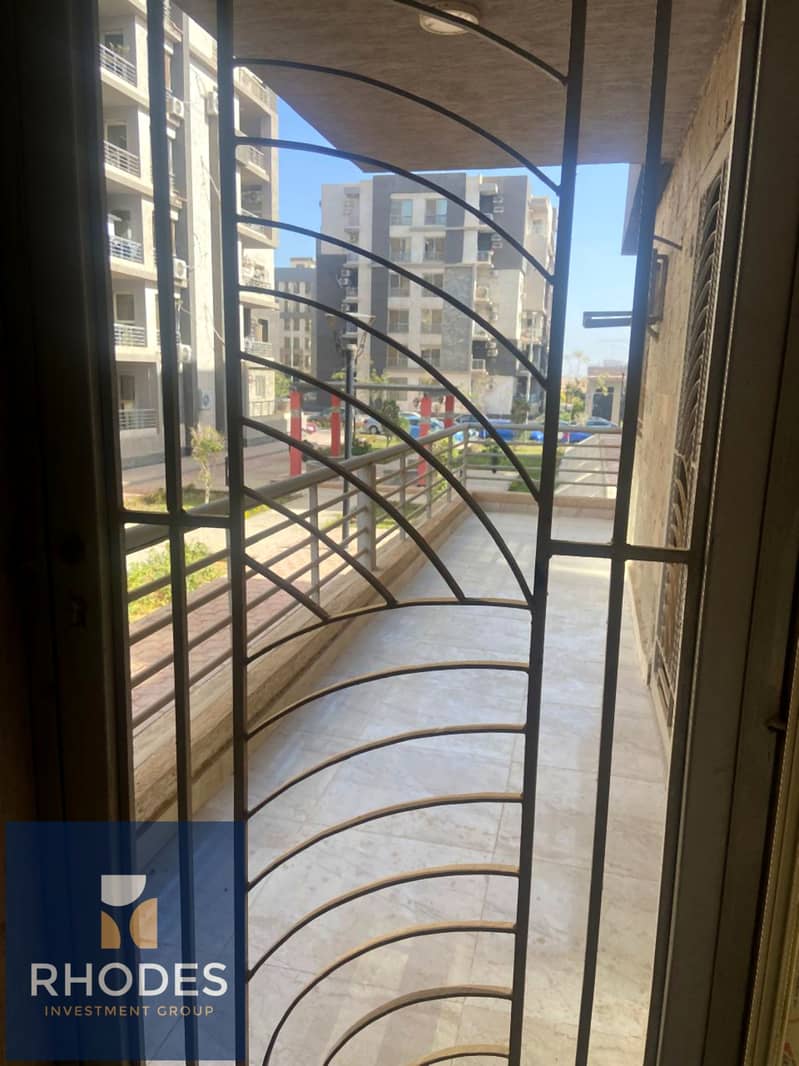 balcony_grille_view_clean_natural_4k. png balcony_grille_view_clean_natural_4k. png