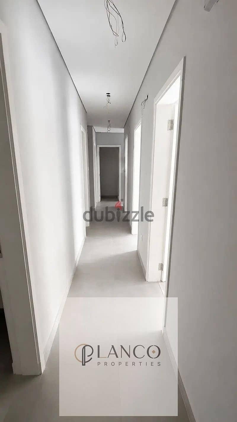 4 72ad98ee-bcb8-468e-823b-1cc383ef4d65. jpg